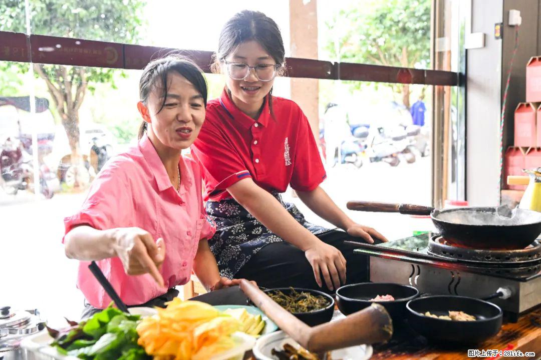 全网追的“扁担女孩”，找了一份暑假工，时薪12元 - 沧州生活资讯 - 沧州28生活网 cangzhou.28life.net